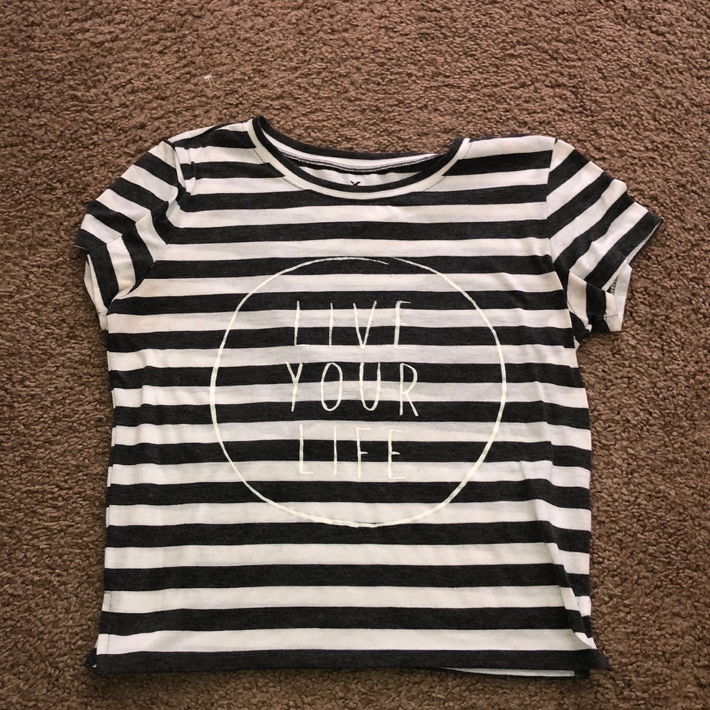 American Eagle short sleeve shirt